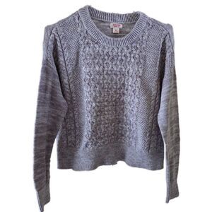 Mossimo Gray Cable Knit Long Sleeve Sweater